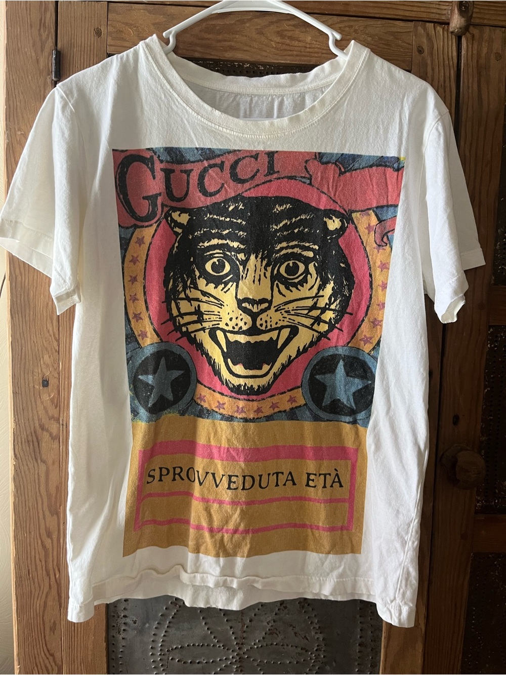 Gucci White womens Graphic Tee with Tiger Print